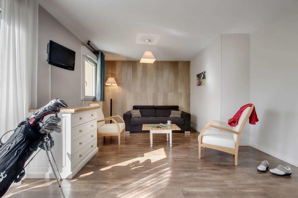 Appartements Les Ormes Epiniac Exterior foto